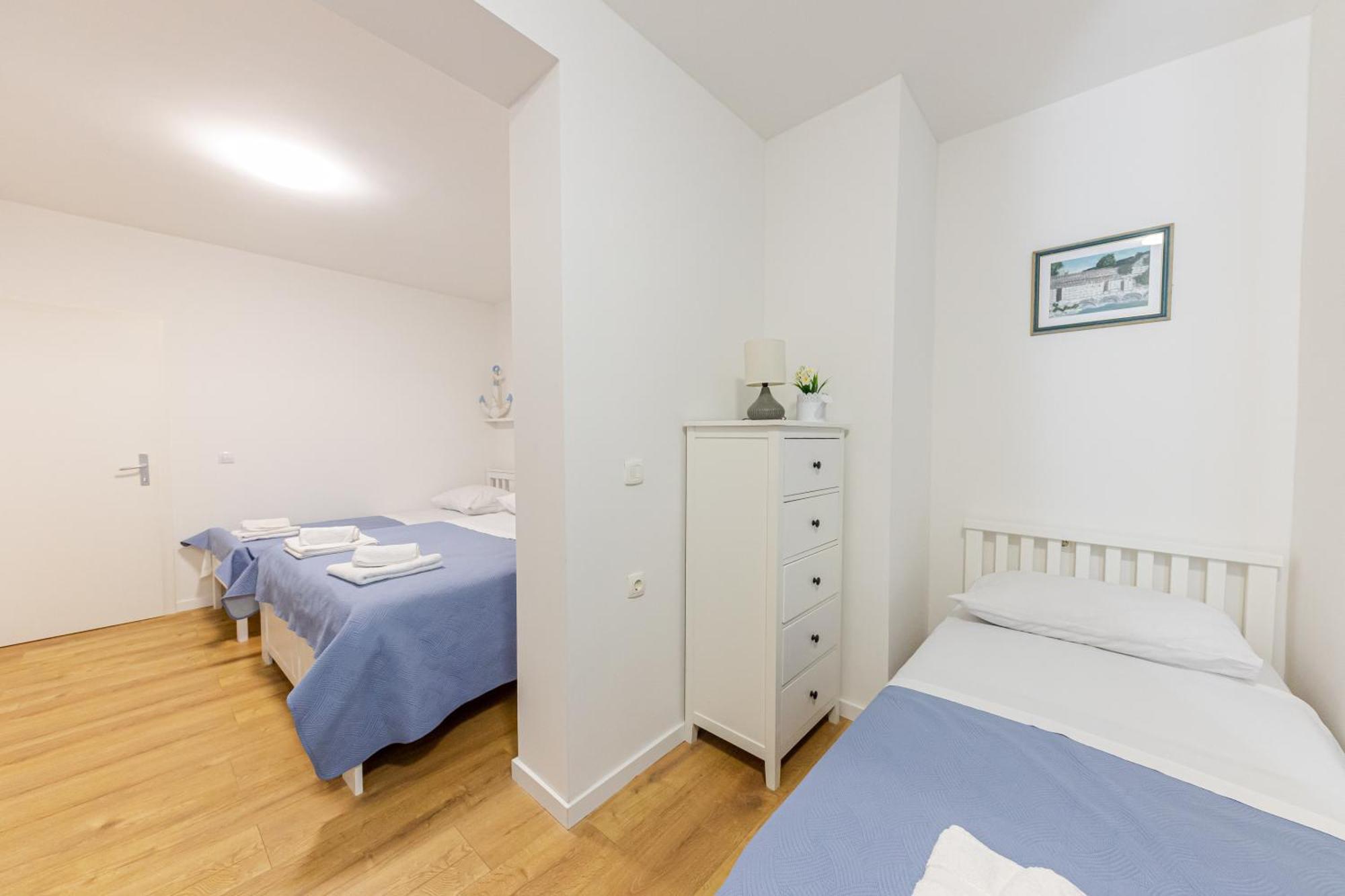 House Niko M With 6 Apartments Split Eksteriør bilde