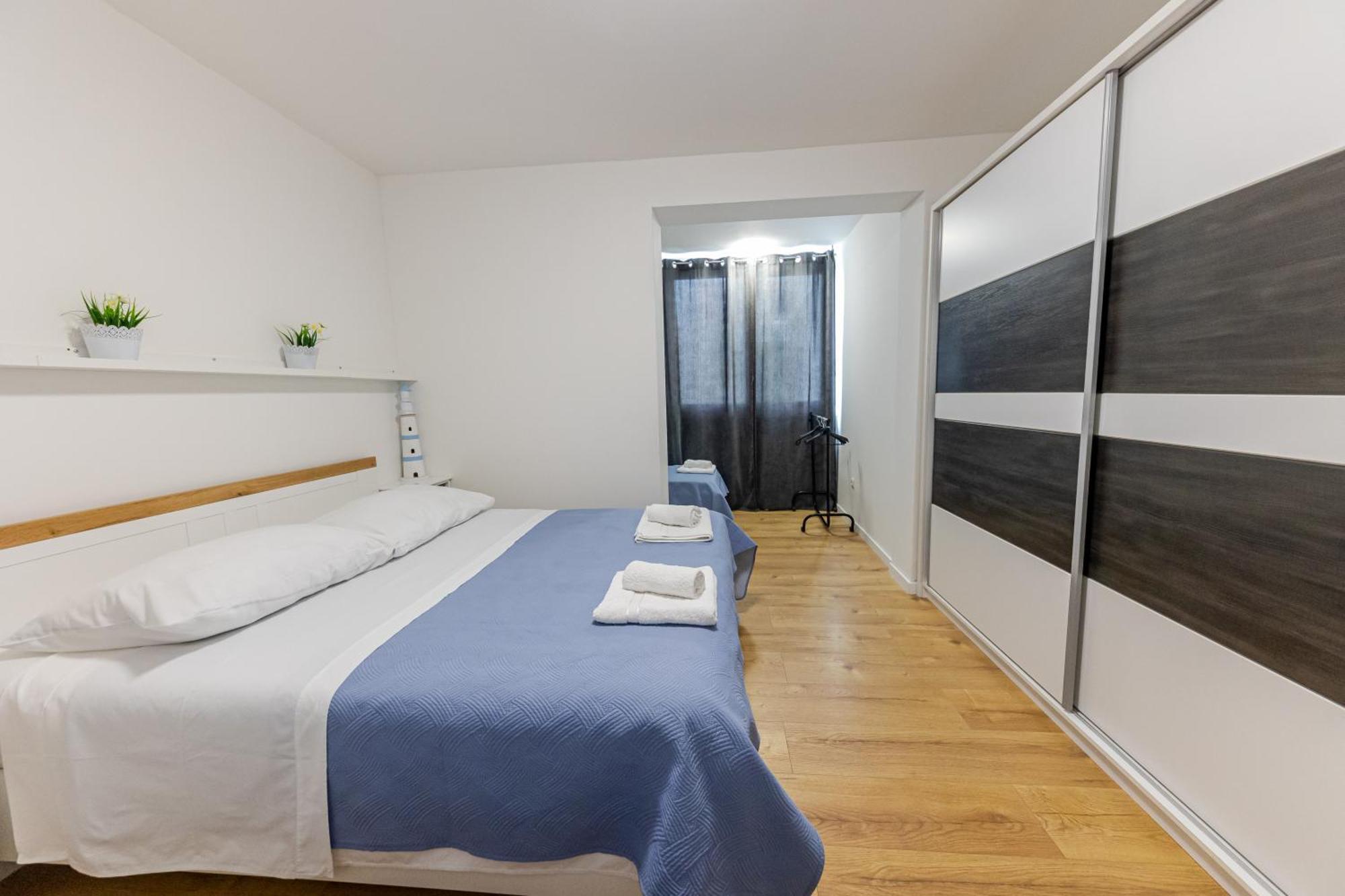 House Niko M With 6 Apartments Split Eksteriør bilde